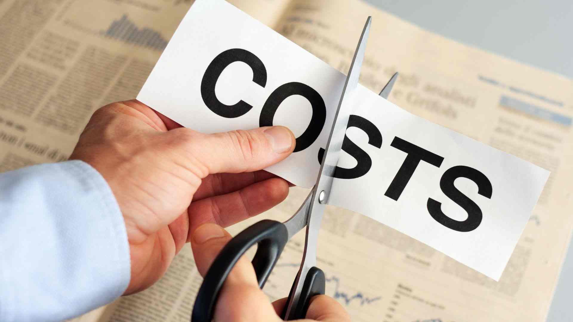 Cost-Saving Tips with Using a Wedding Organizer