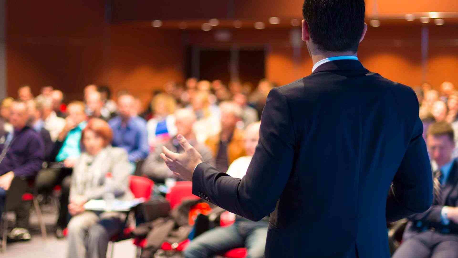 Essential Steps to Becoming a Professional Event Organizer