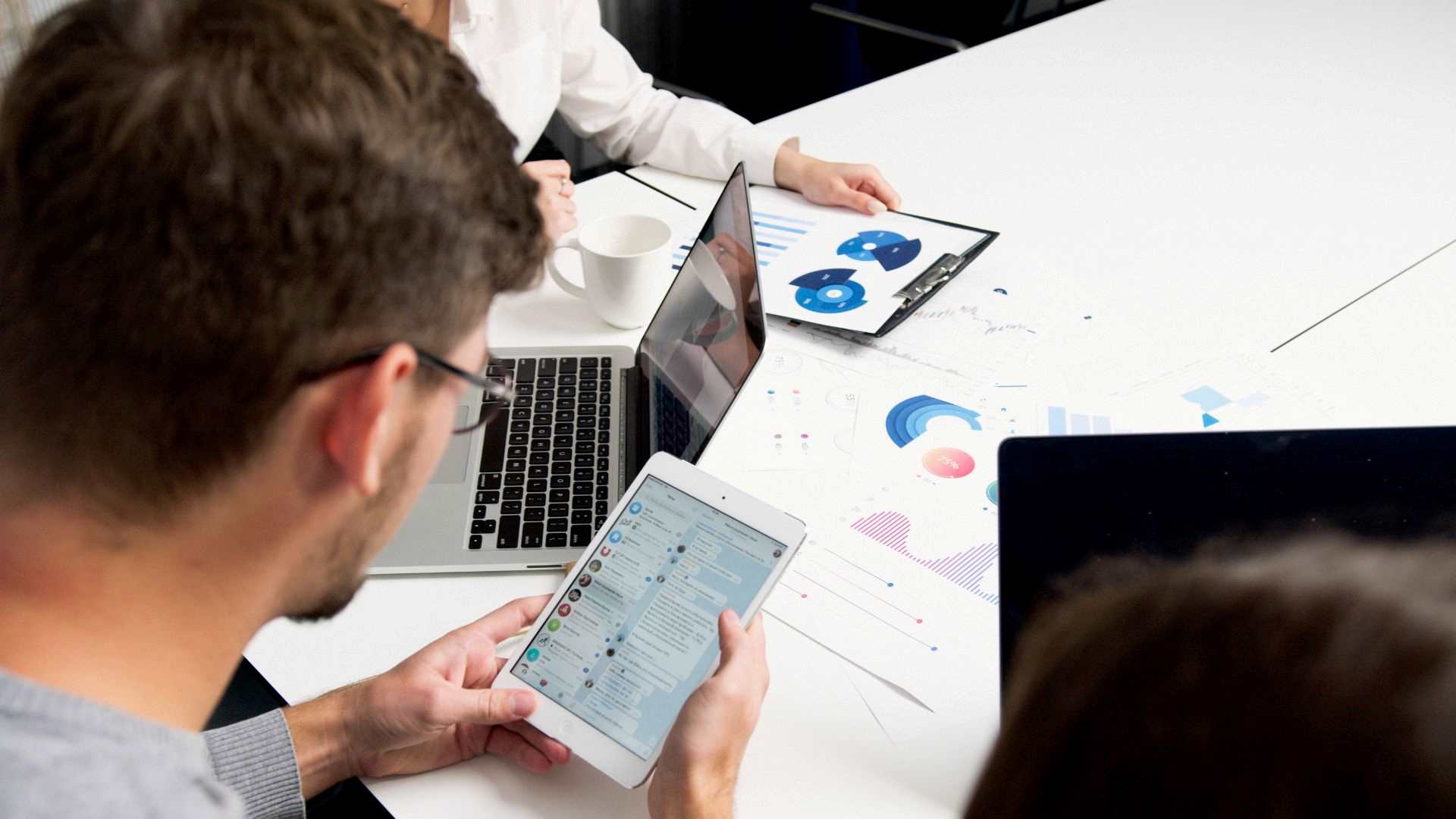 Maximizing Social Media Impact Through Event Promotion with Professional Organizers