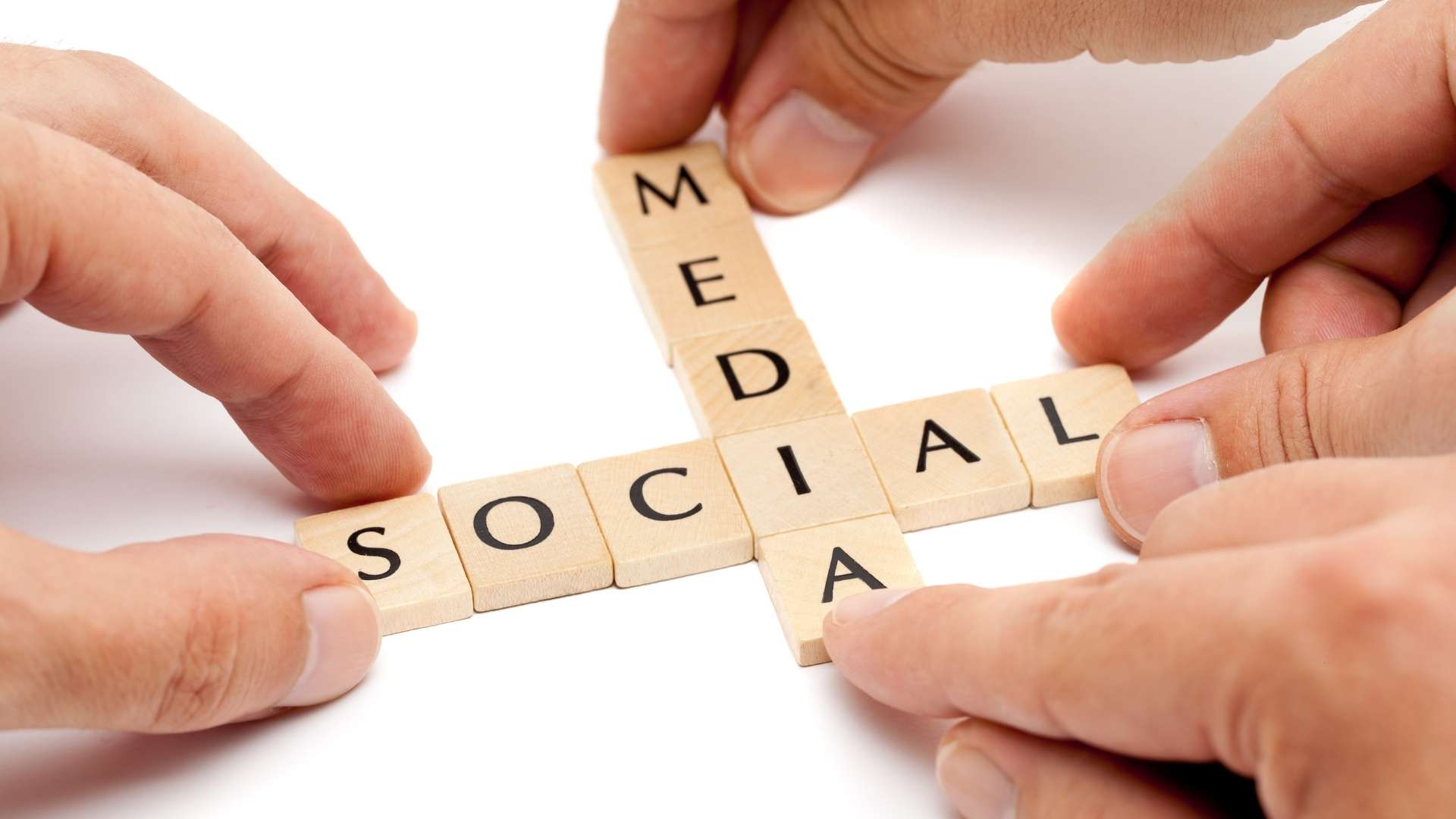 Maximizing Social Media Impact Through Event Promotion with Professional Organizers